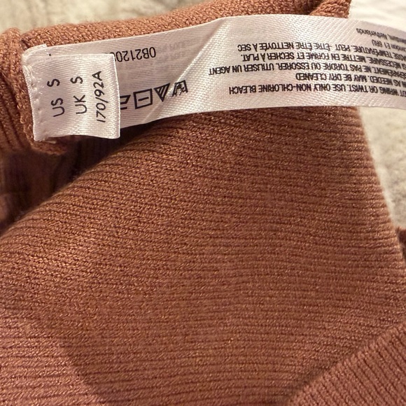 FREE PEOPLE Teagan Swit Short sleeve sweater shirts in Latte Sz S NWOT - Picture 8 of 9